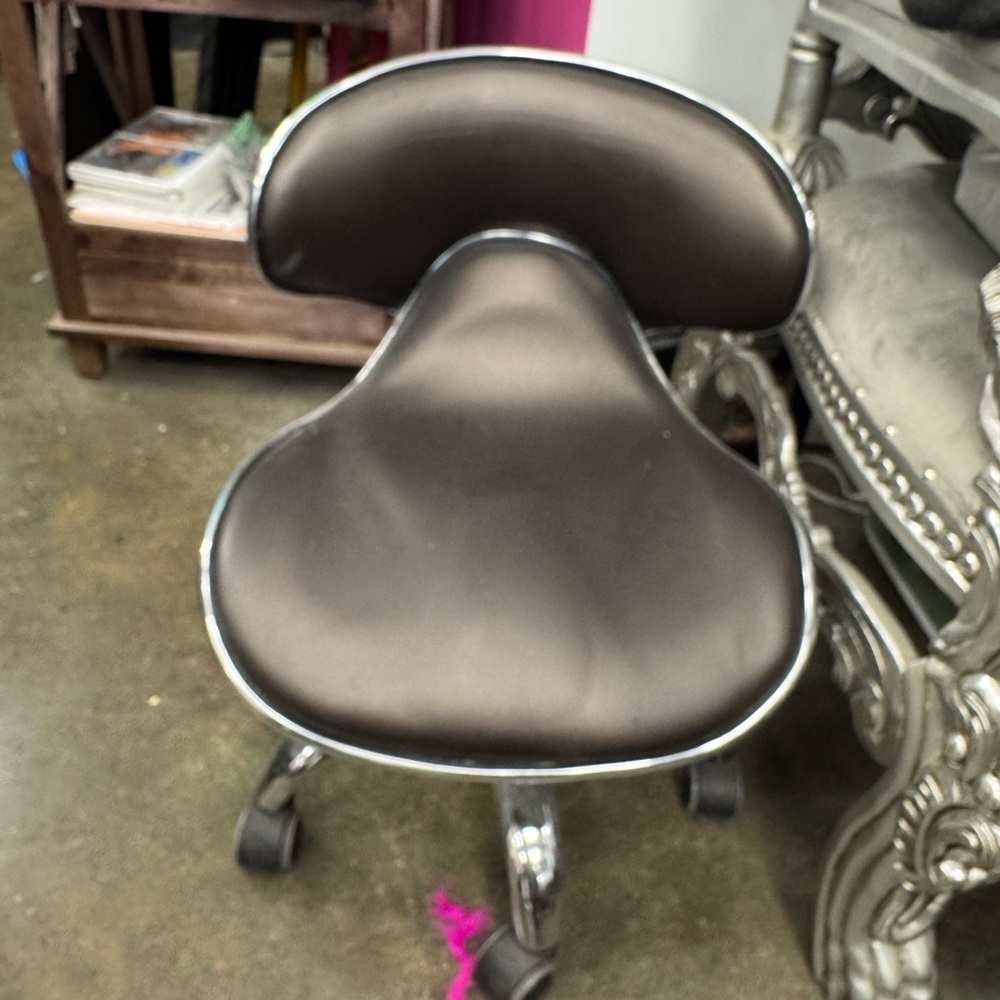 Black Saddle-Style Rolling Stool